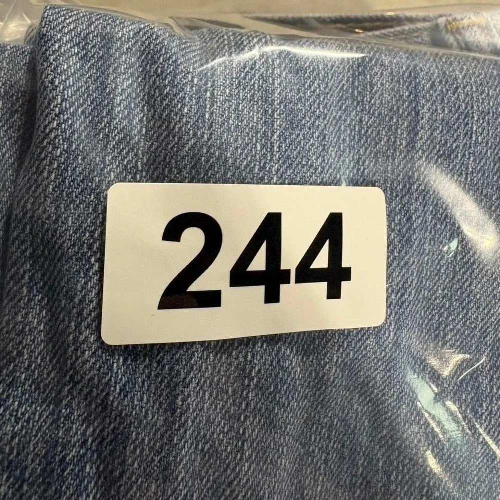 Levis levi blue